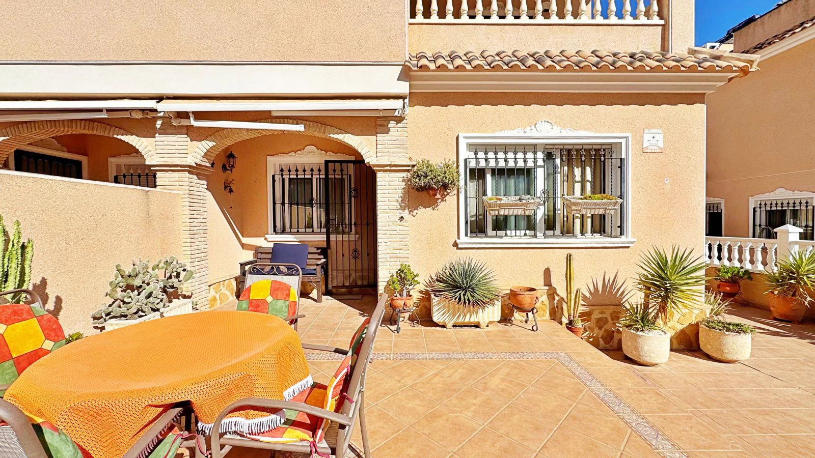 Venta. Casa adosada en Orihuela Costa