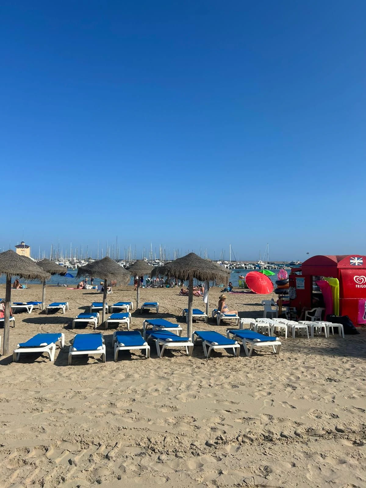 Nowoczesne mieszkanie z widokiem na morze w Torrevieja