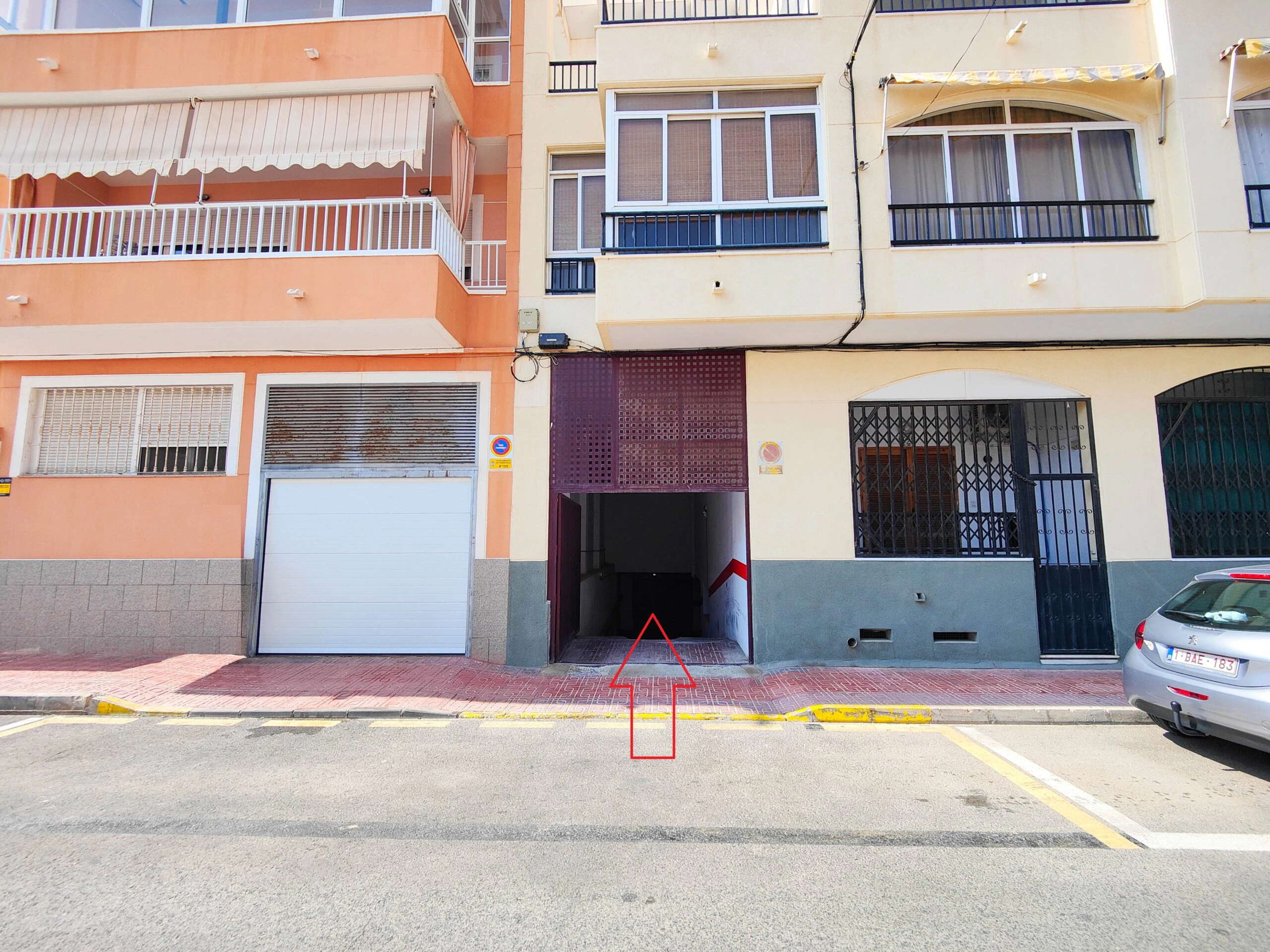 Гараж на продажа в Torrevieja