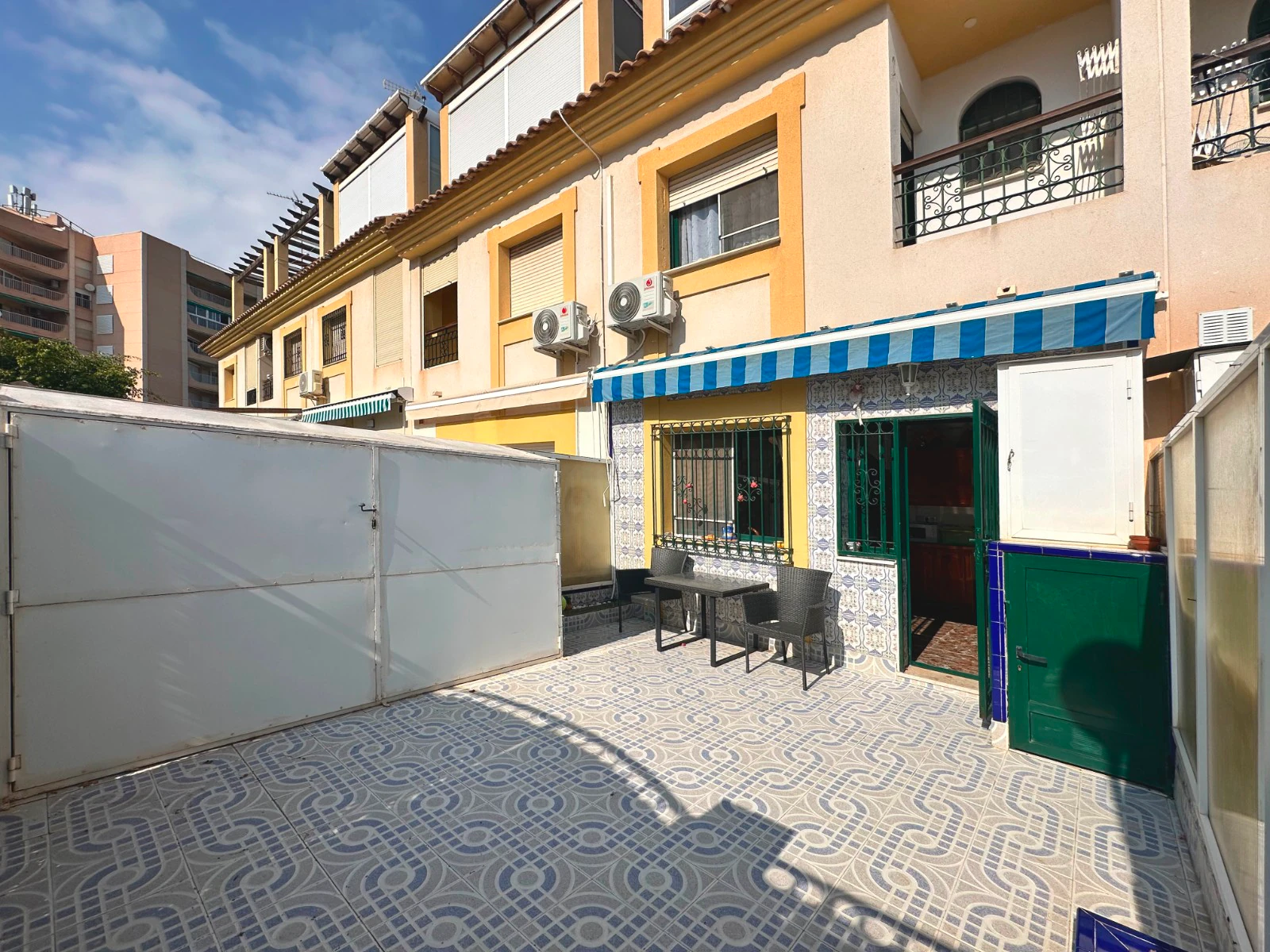 Dom bliźniaczy na sprzedaż w Orihuela Costa