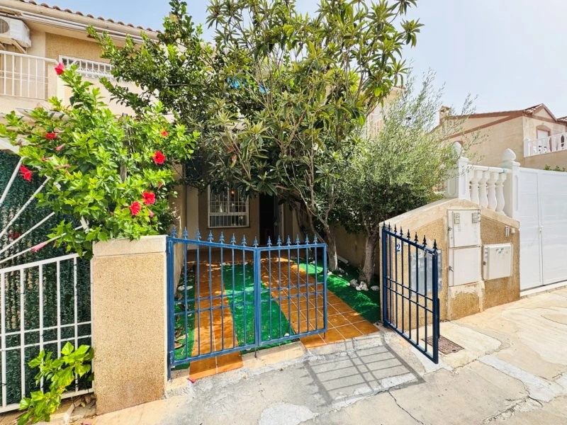 Sprzedaż. Duplex w Torrevieja