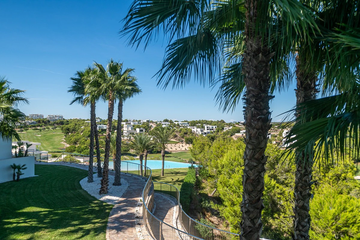 Parter na sprzedaż w Las Colinas Golf Resort