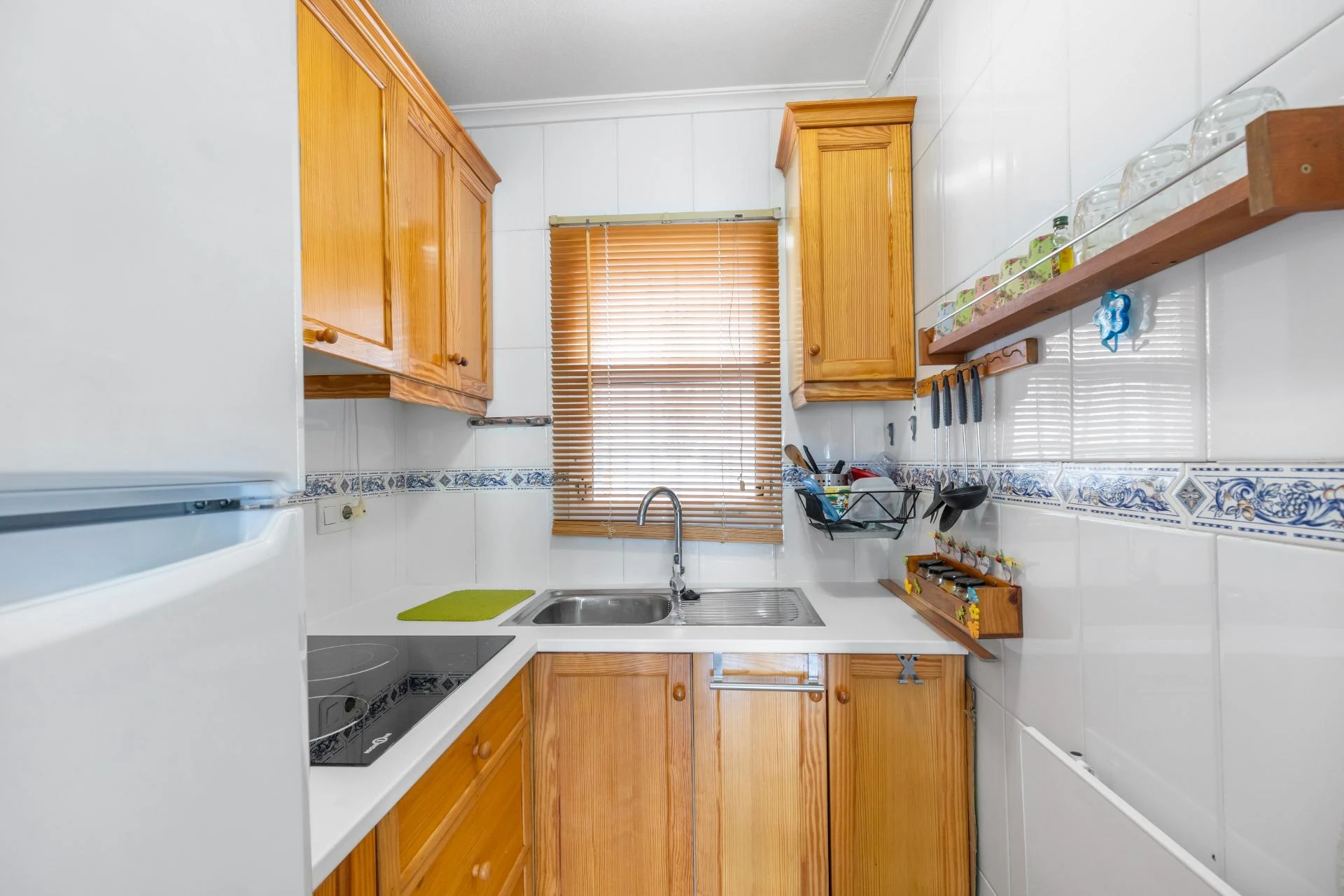 Parterowy Bungalow z Dużym Ogrodem w Orihuela Costa