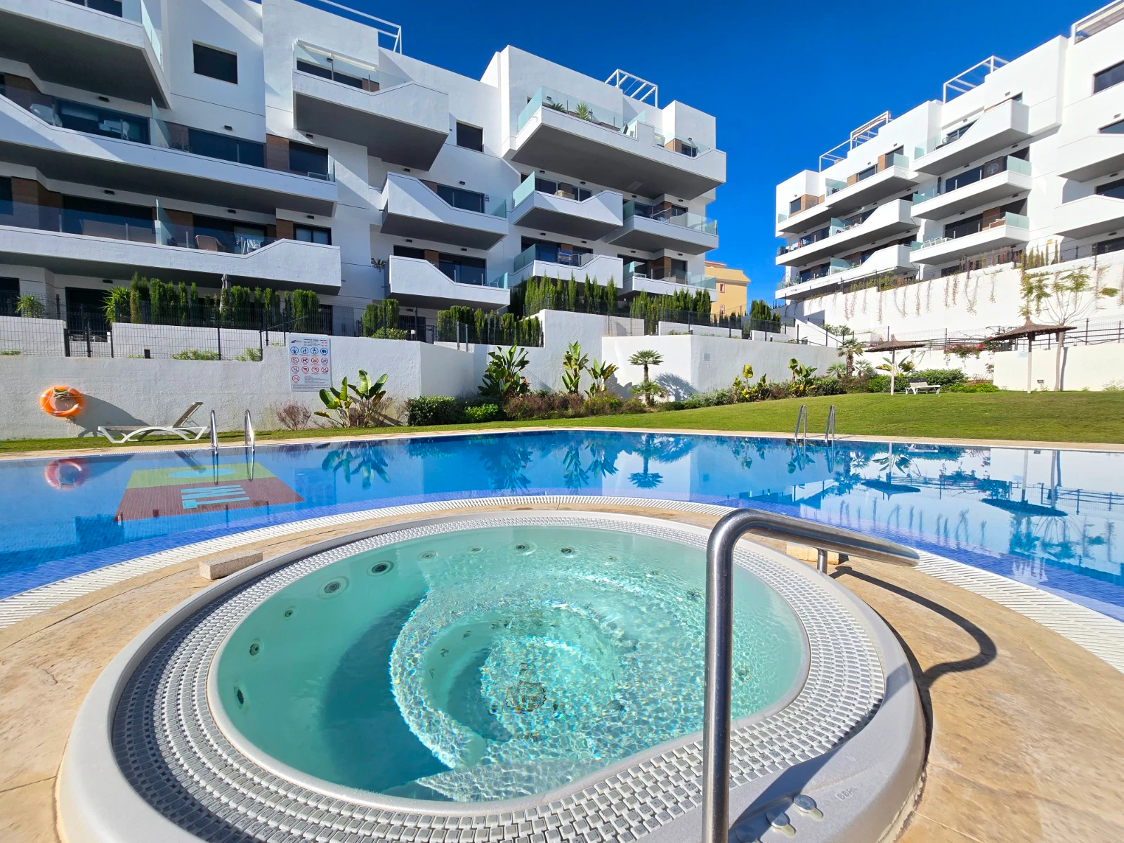 Apartament na sprzedaż w Orihuela Costa *