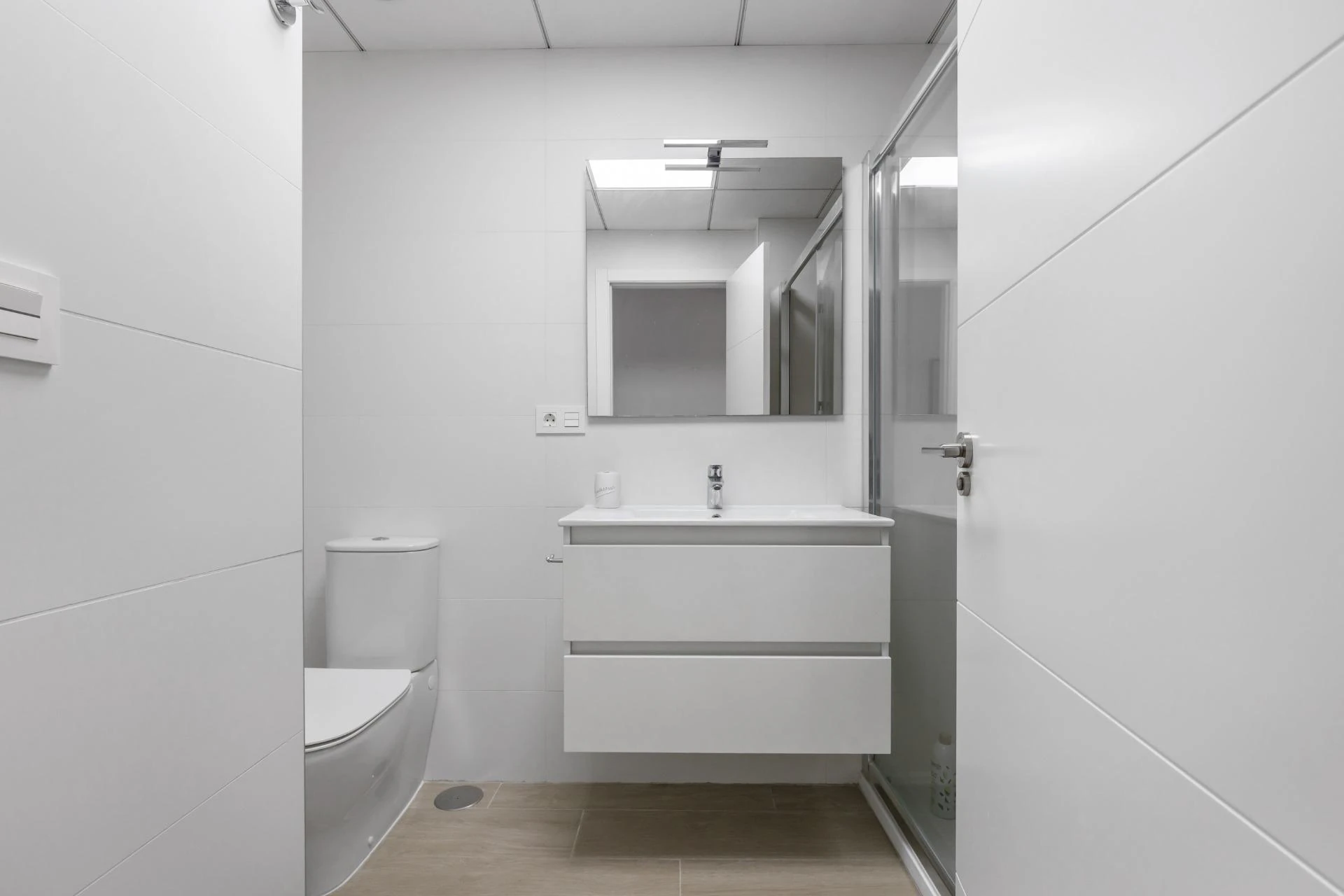 Ekskluzywny apartament w Torrevieja – 200 m od Playa de los Locos