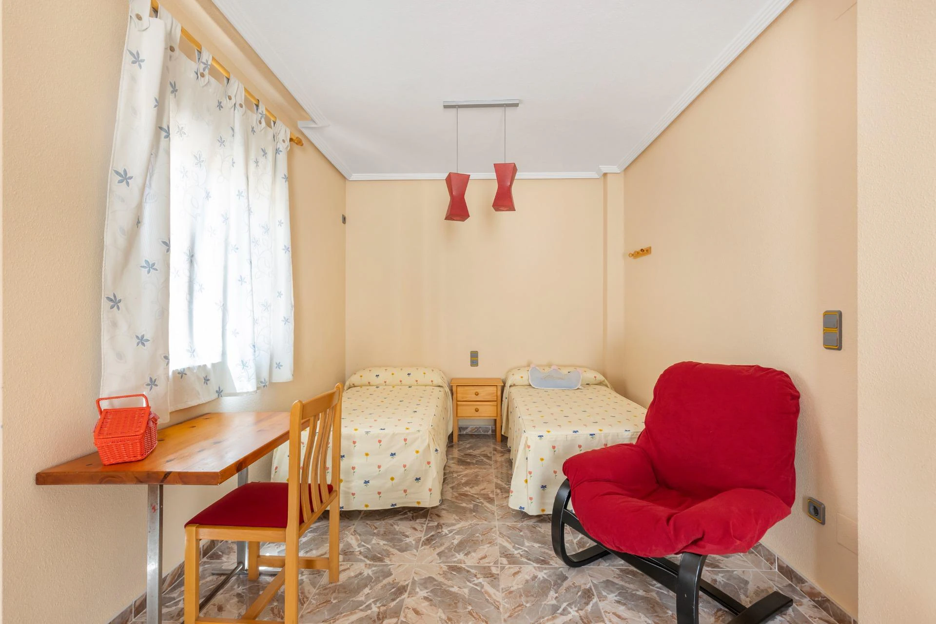 Duży dom szeregowy 200 m od plaży w Los Alcázares (Murcia) z 4 sypialniami + 2 łazienkami