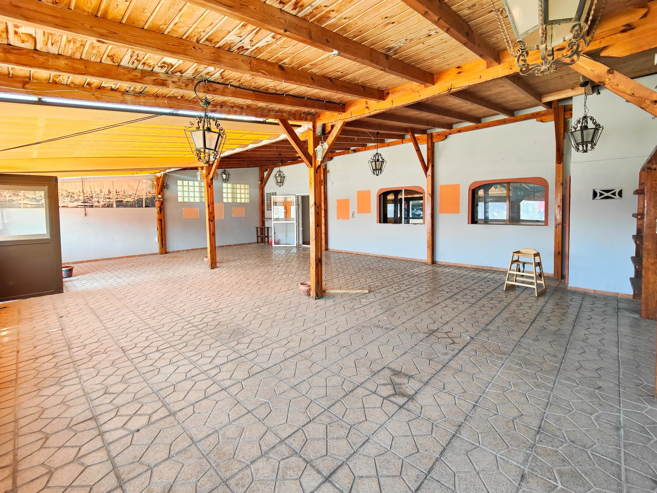 Lokale użytkowe na sprzedaż w Torrevieja