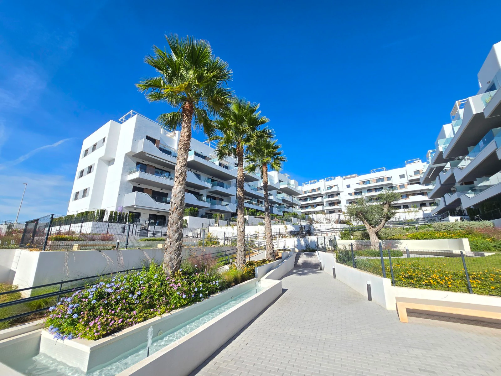 Apartament na sprzedaż w Orihuela Costa *