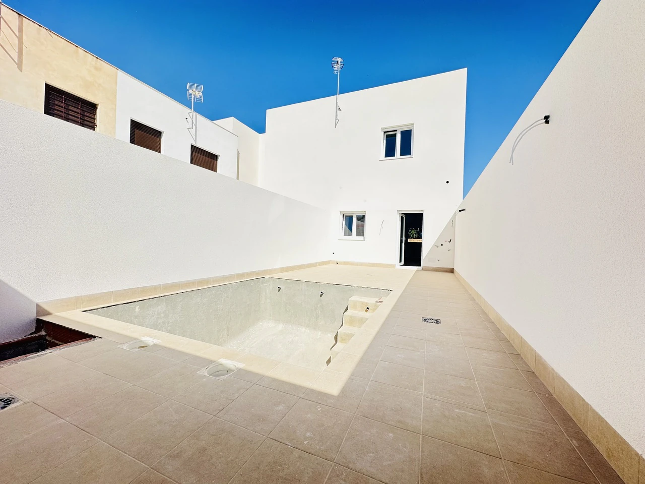 Villa for sale in Pilar De La Horadada