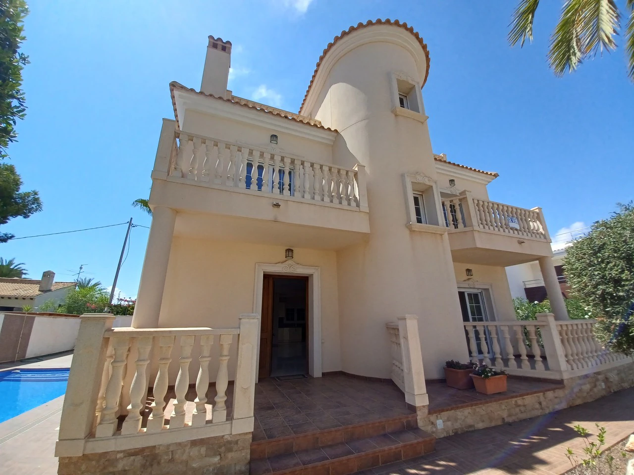 Villa na sprzedaż w Cabo Roig