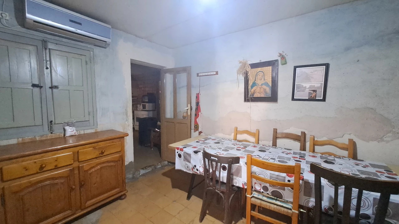 Villa for sale in Los Montesinos