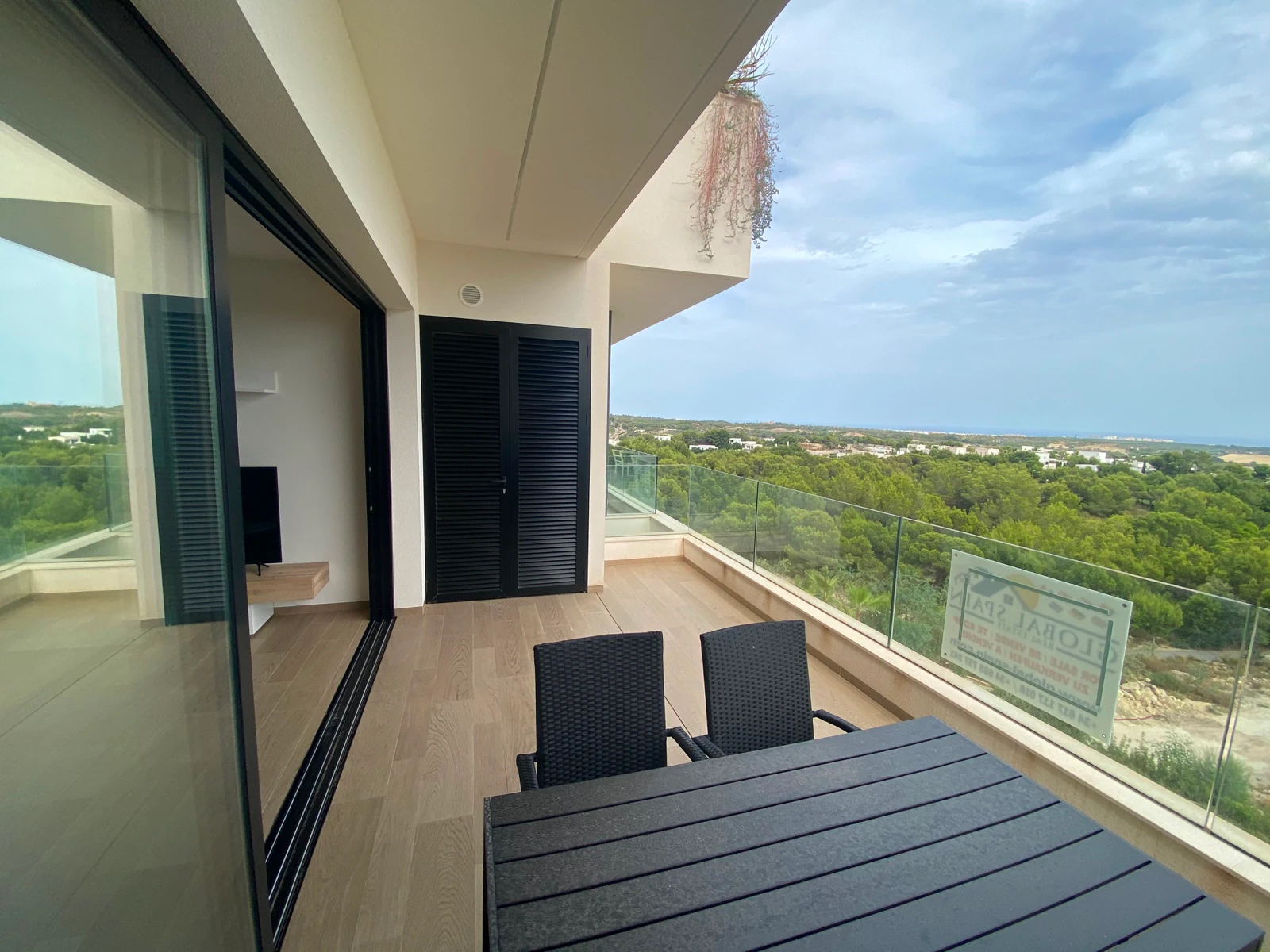 Sprzedaż. Apartament w Las Colinas
