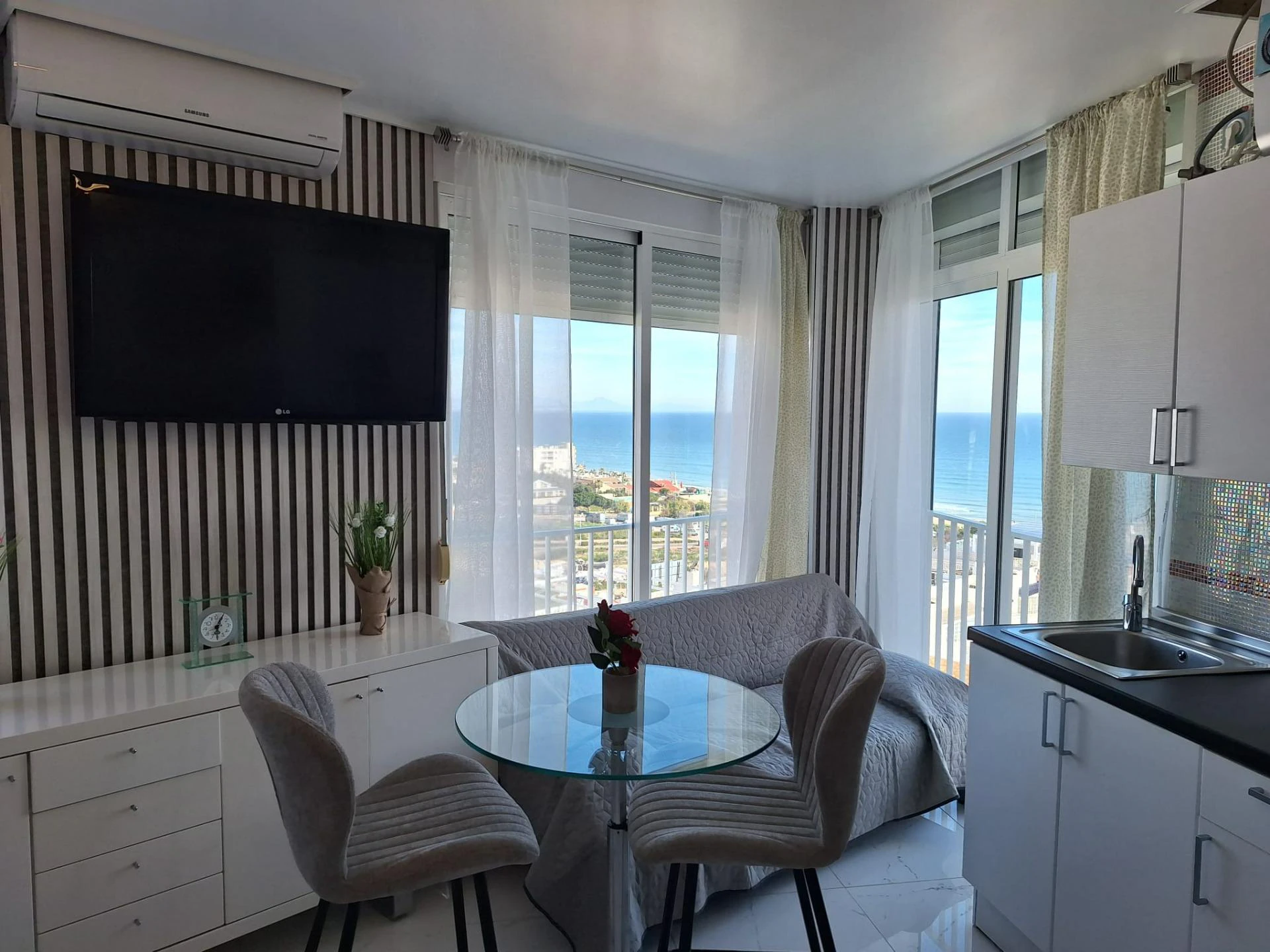 Kawalerka na sprzedaż w Torrevieja