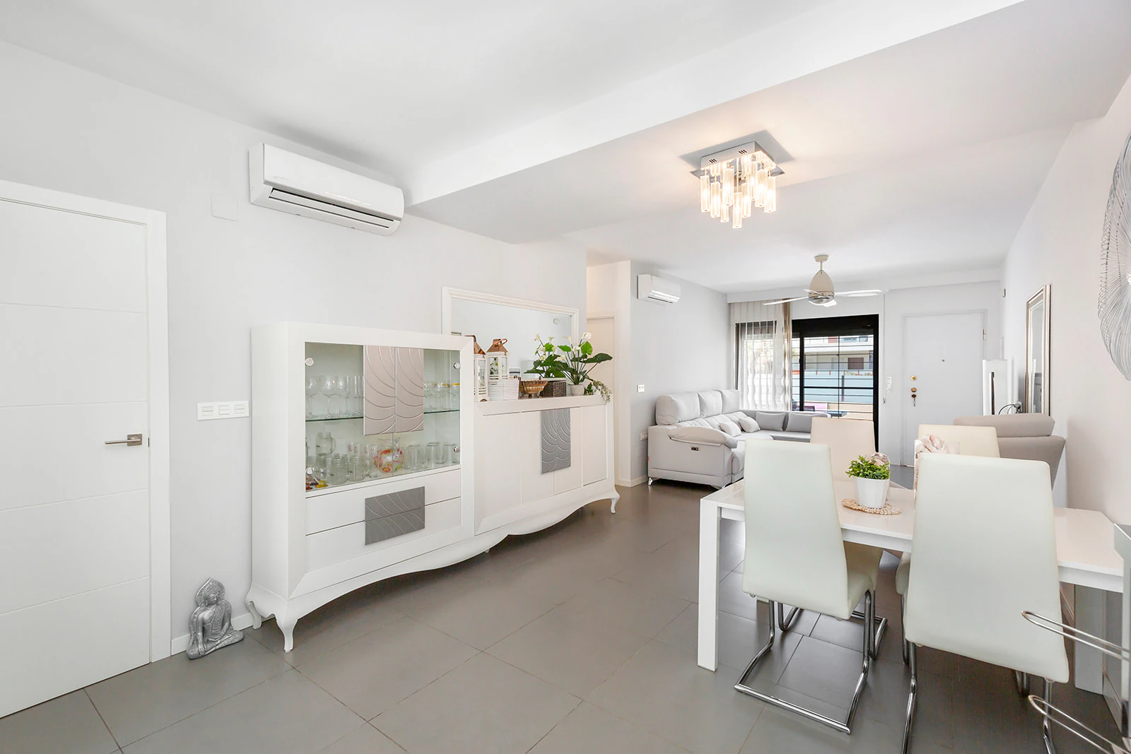 Sprzedaż. Apartament w Pilar de la Horadada