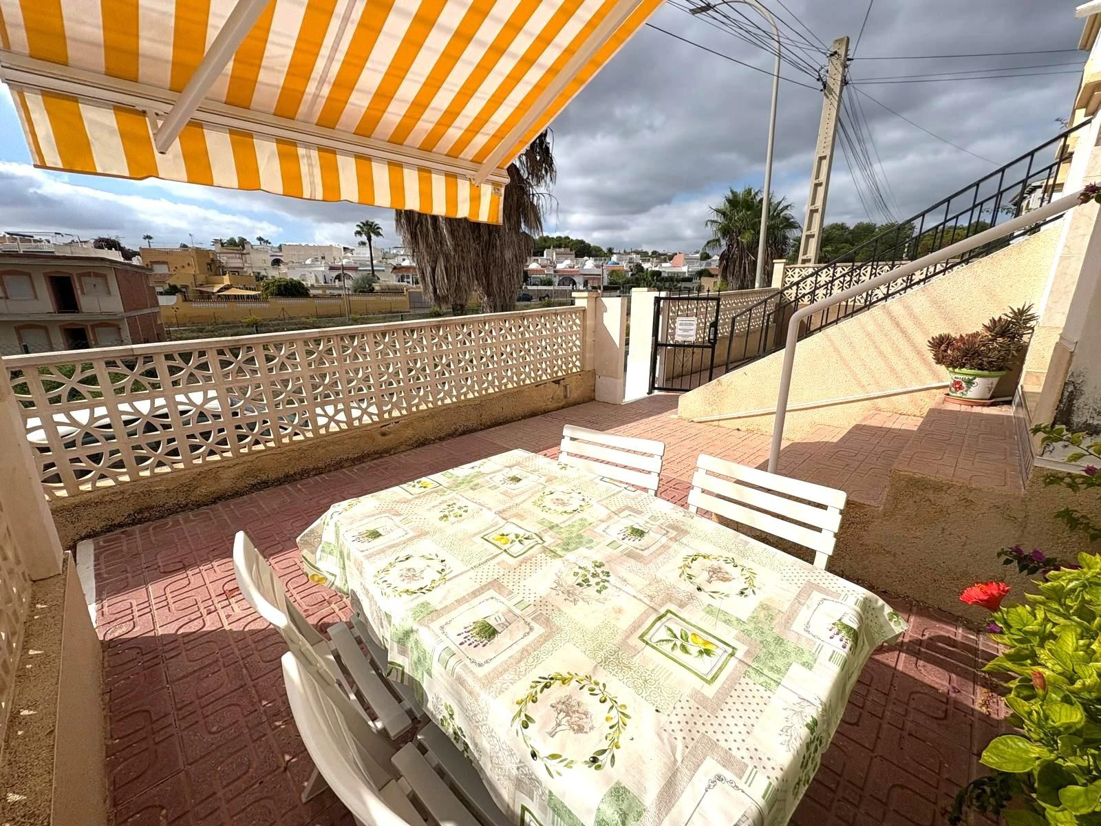 Bungalow na sprzedaż w San Miguel De Salinas