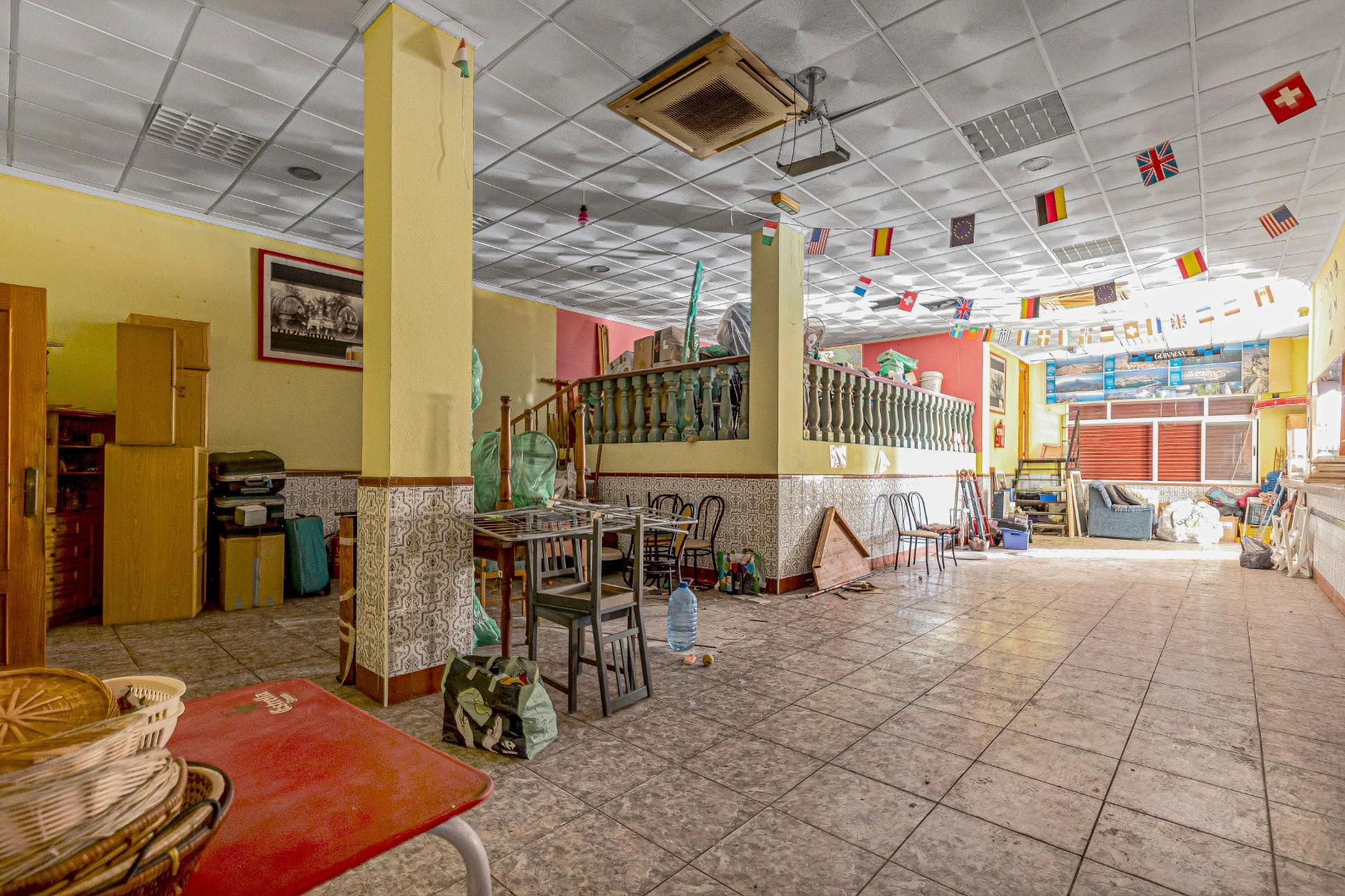 Lokal użytkowy w Playa del Cura – Doskonała okazja inwestycyjna w Torrevieja