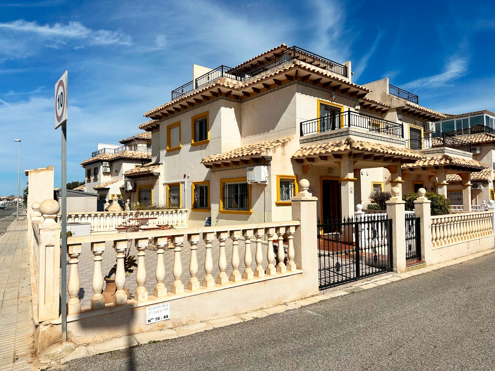 Dom bliźniaczy na sprzedaż w Orihuela Costa