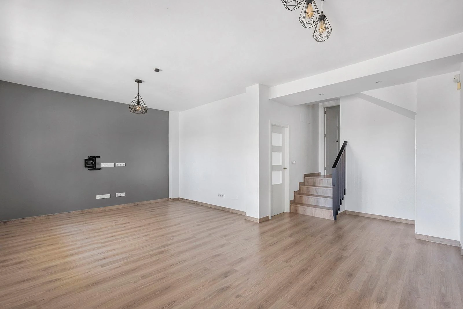 Renovated Villa Opportunity in Aguas Nuevas