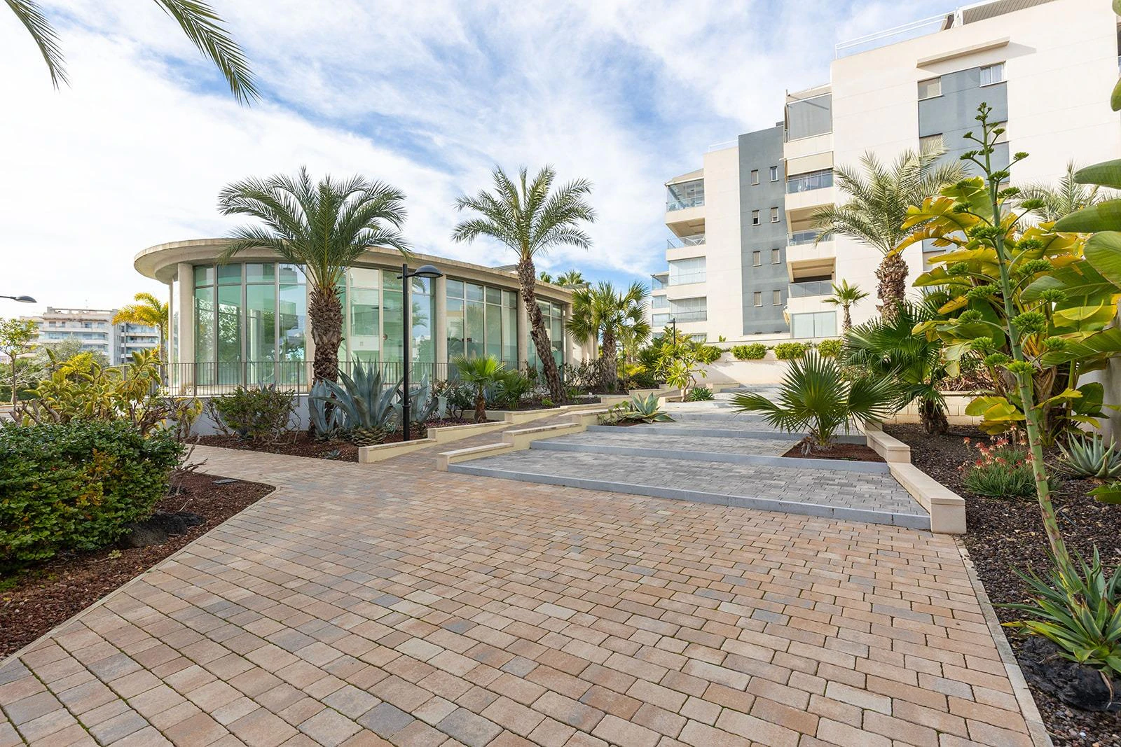 Resale opportunity with 3 bedrooms and 2 bathrooms