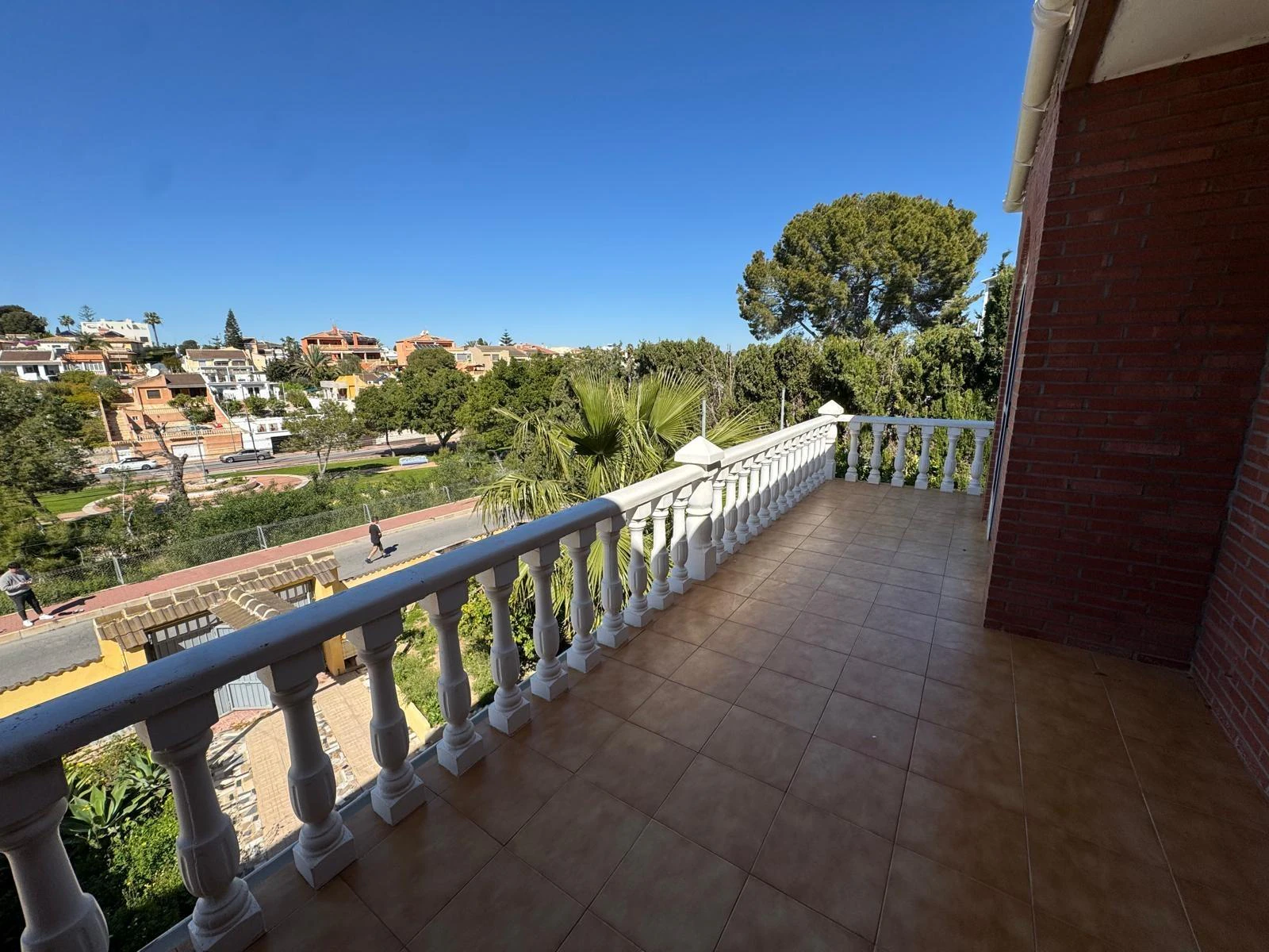 Dom bliźniak z dużą działką i pięknymi widokami w Torrevieja – dzielnica Los Balcones