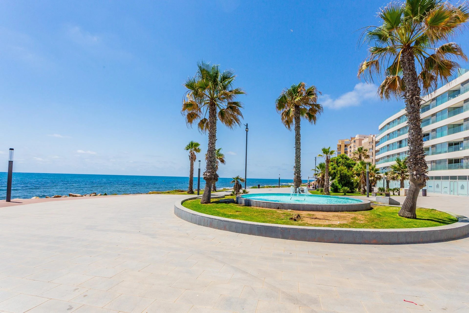 Bungalow Opportunity in Parque de las Naciones