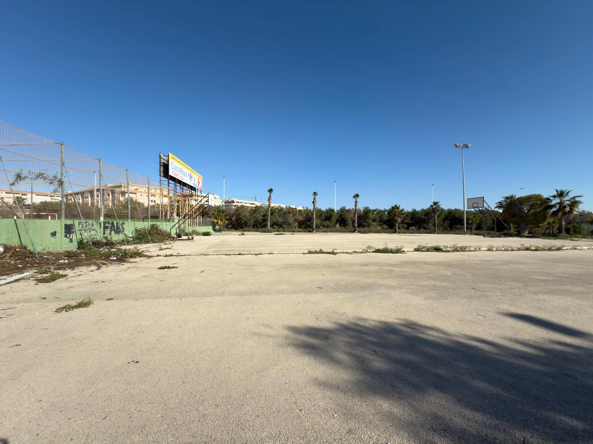 Bungalow Opportunity in Parque de las Naciones