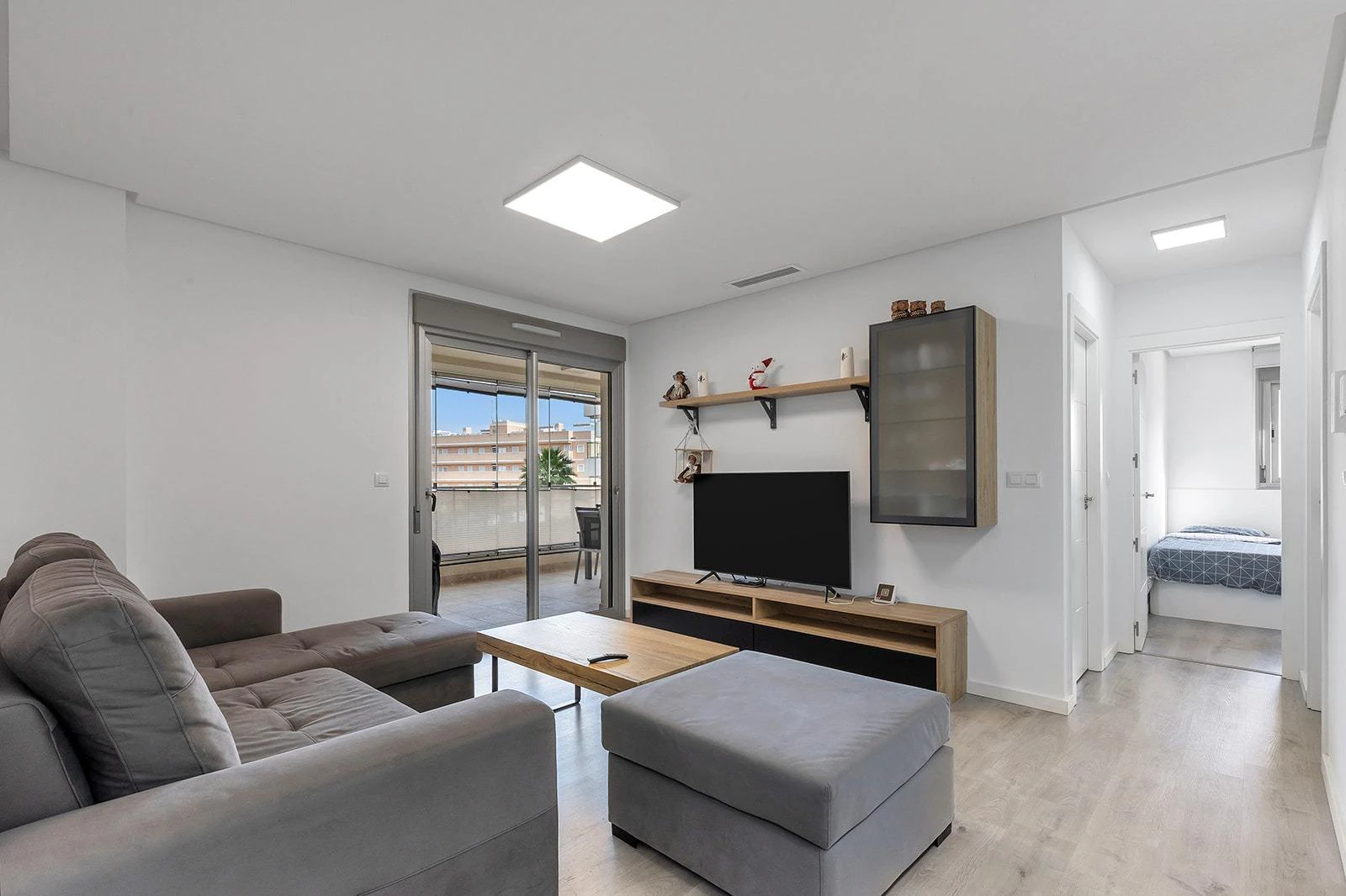 Resale opportunity with 3 bedrooms and 2 bathrooms