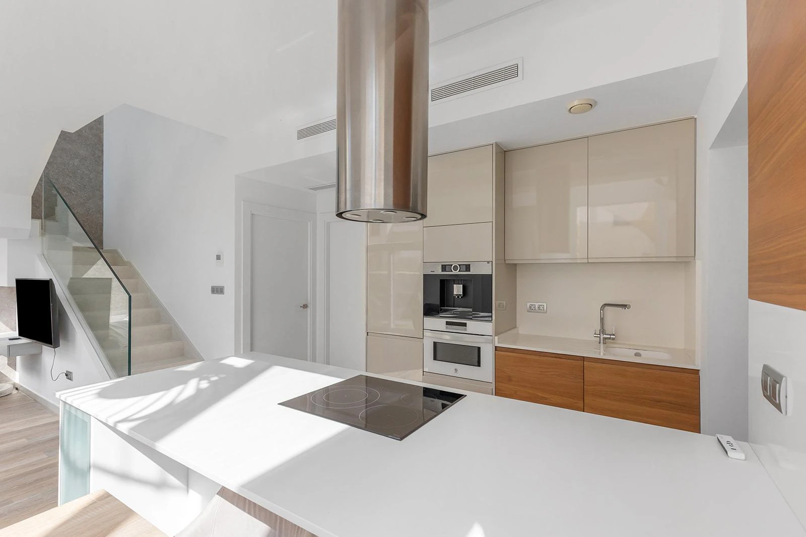 Opportunity: New Construction Villa in Pueblo Bravo
