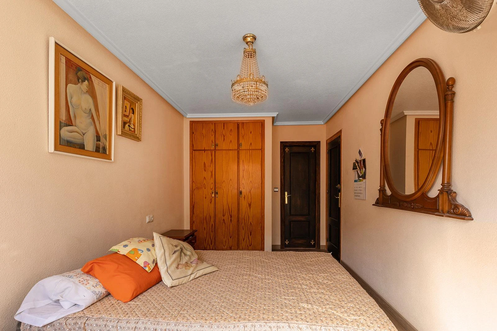 SOUTH Opportunity with 3 bedrooms and 2 bathrooms