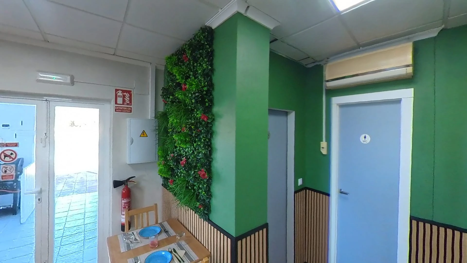 Lokale użytkowe na sprzedaż w Torrevieja