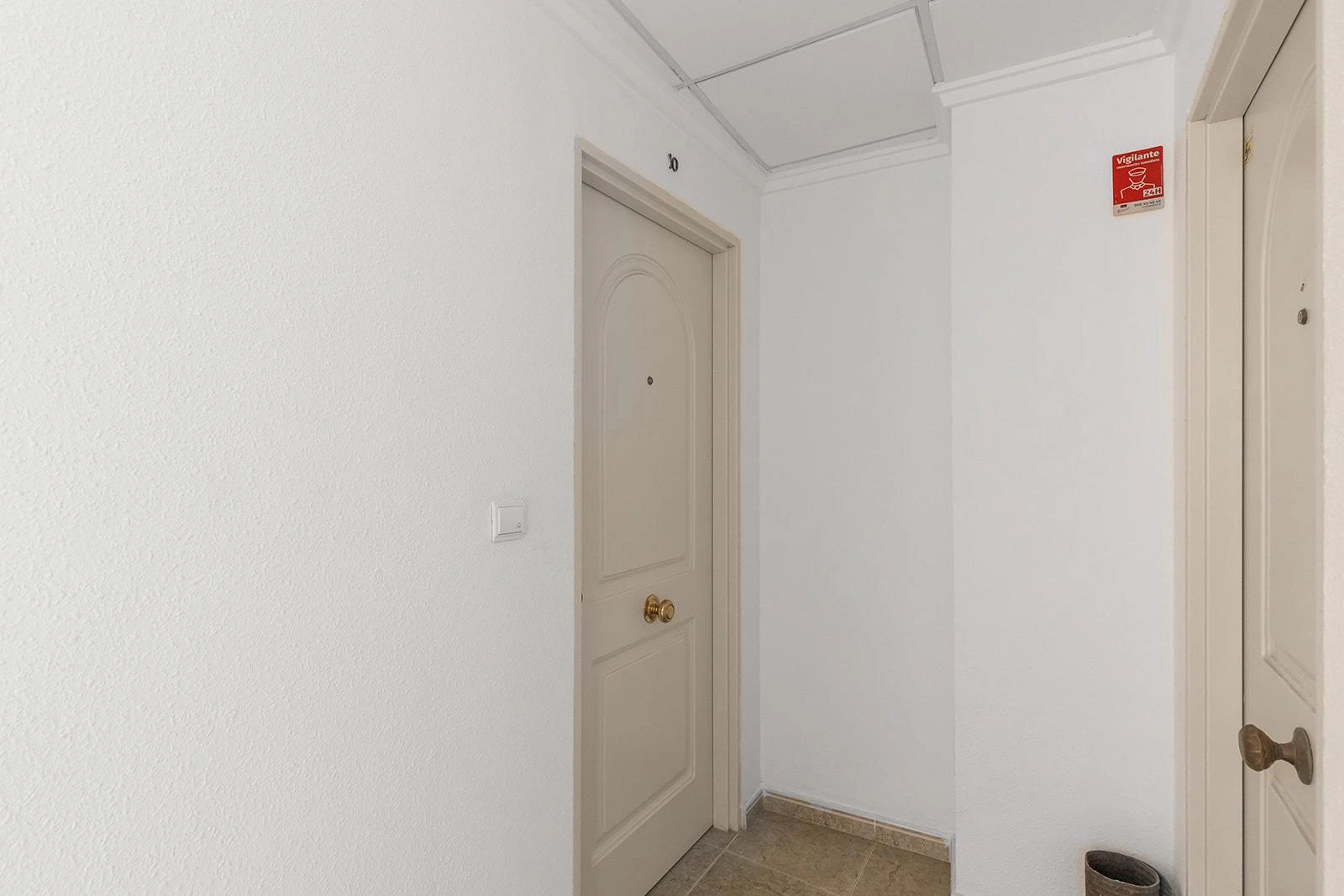 Opportunity next to Los Locos beach, 2 bedrooms, pool and garage