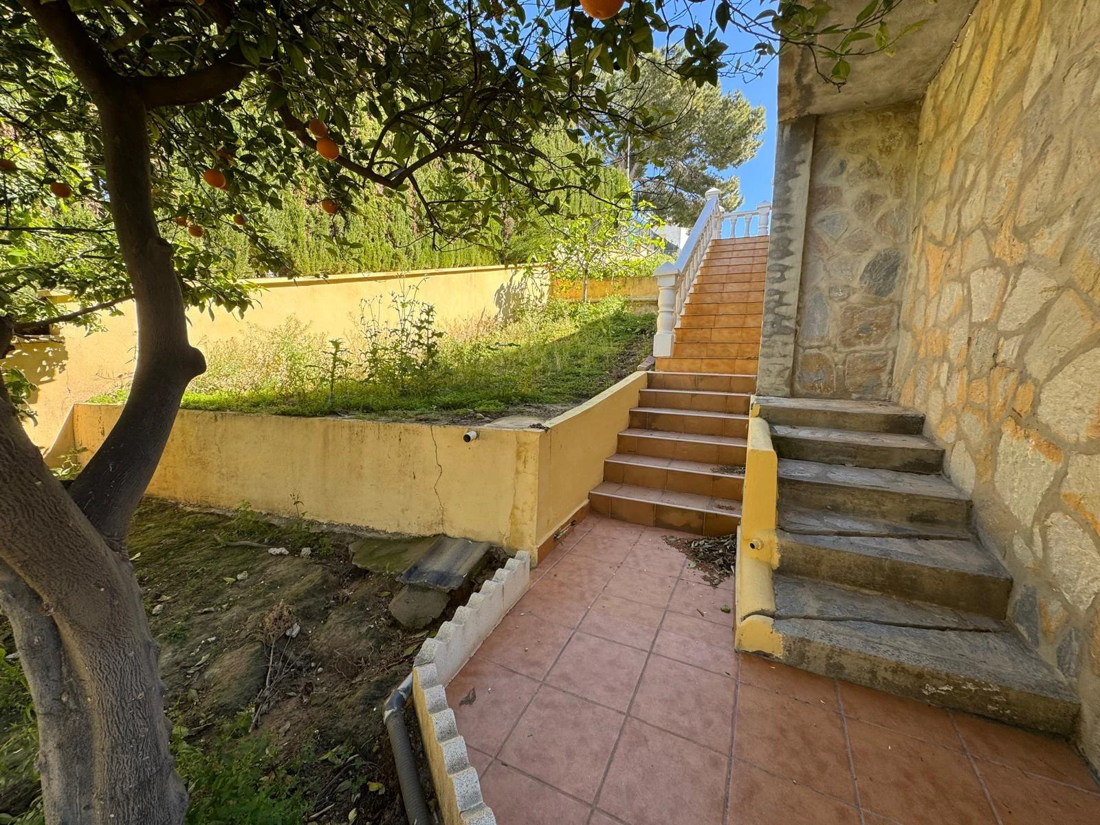 Dom bliźniak z dużą działką i pięknymi widokami w Torrevieja – dzielnica Los Balcones