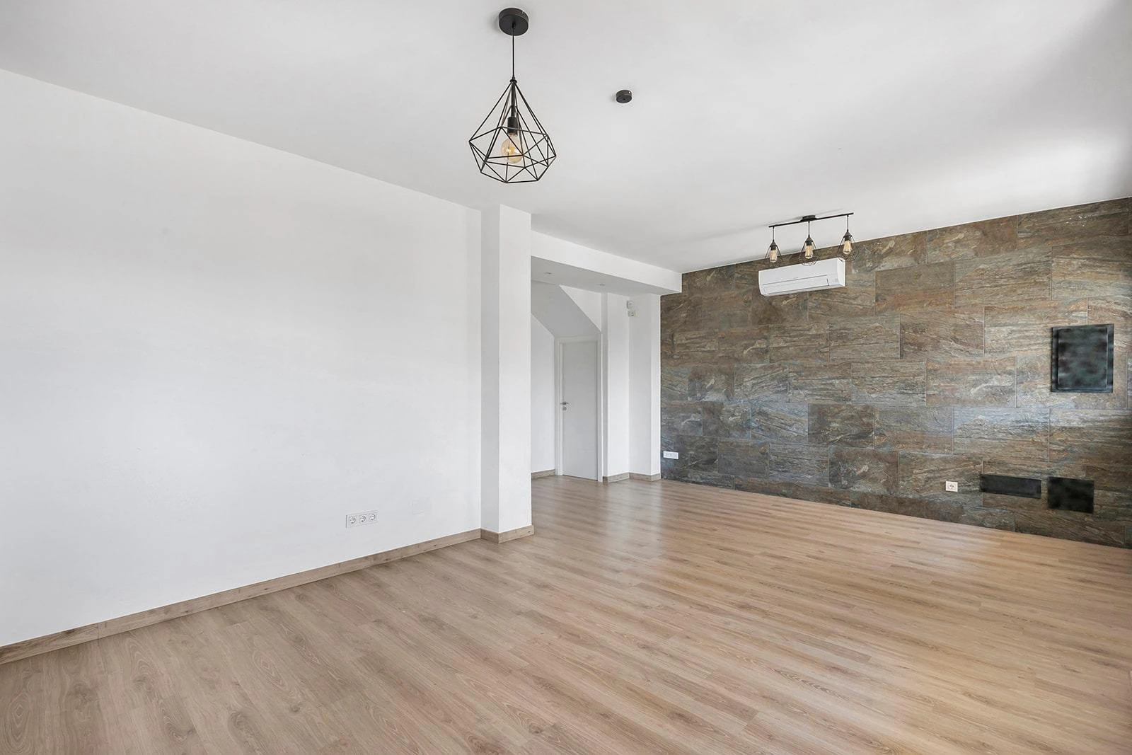 Renovated Villa Opportunity in Aguas Nuevas