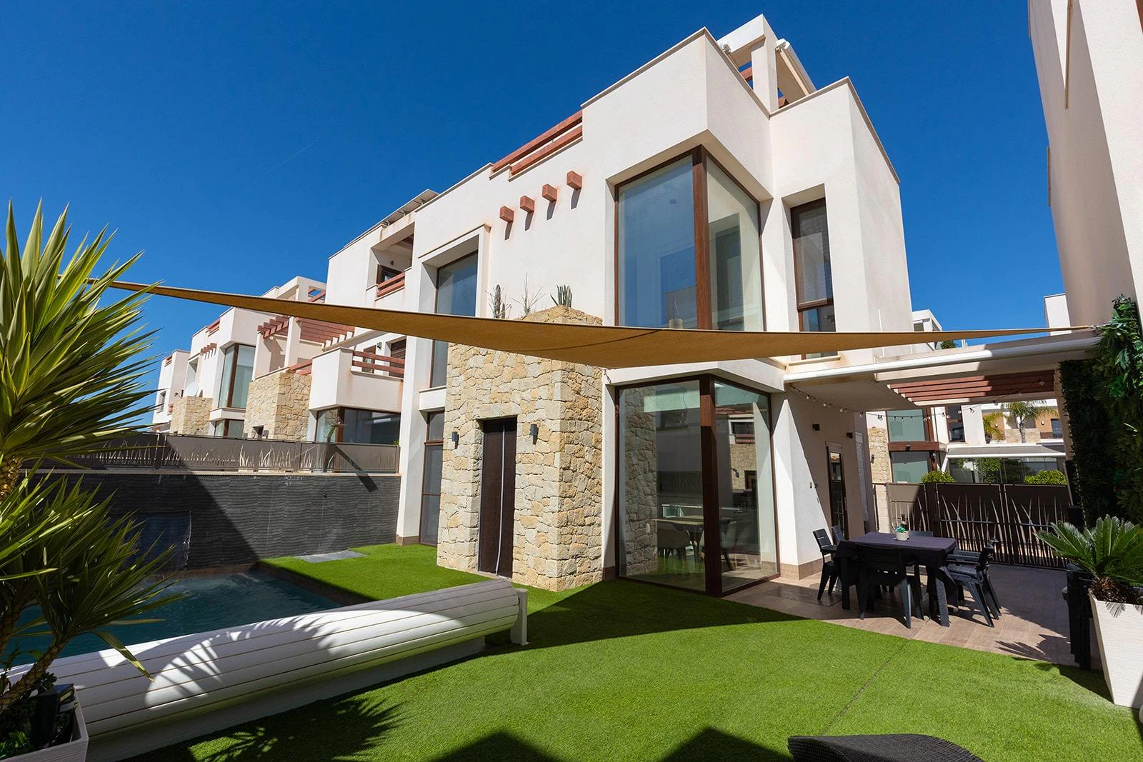Opportunity: New Construction Villa in Pueblo Bravo