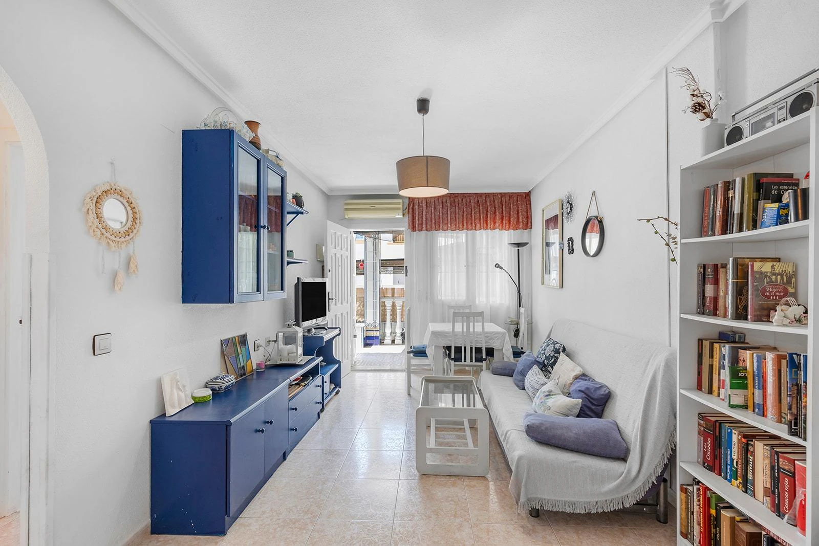 Bungalow Opportunity in Parque de las Naciones