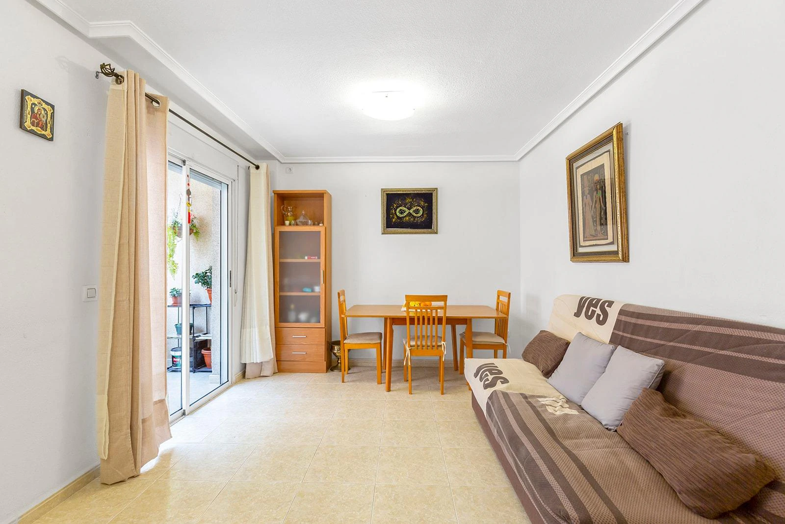 Opportunity for 2 bedrooms with 2 bathrooms
