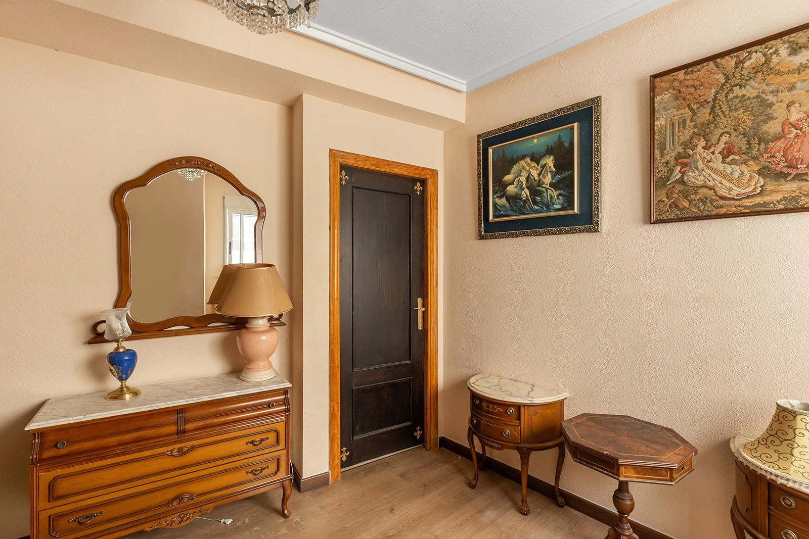 SOUTH Opportunity with 3 bedrooms and 2 bathrooms