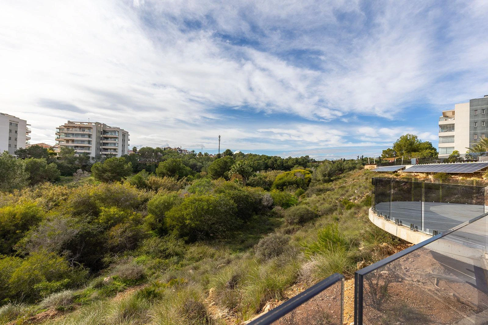 Resale opportunity with 3 bedrooms and 2 bathrooms