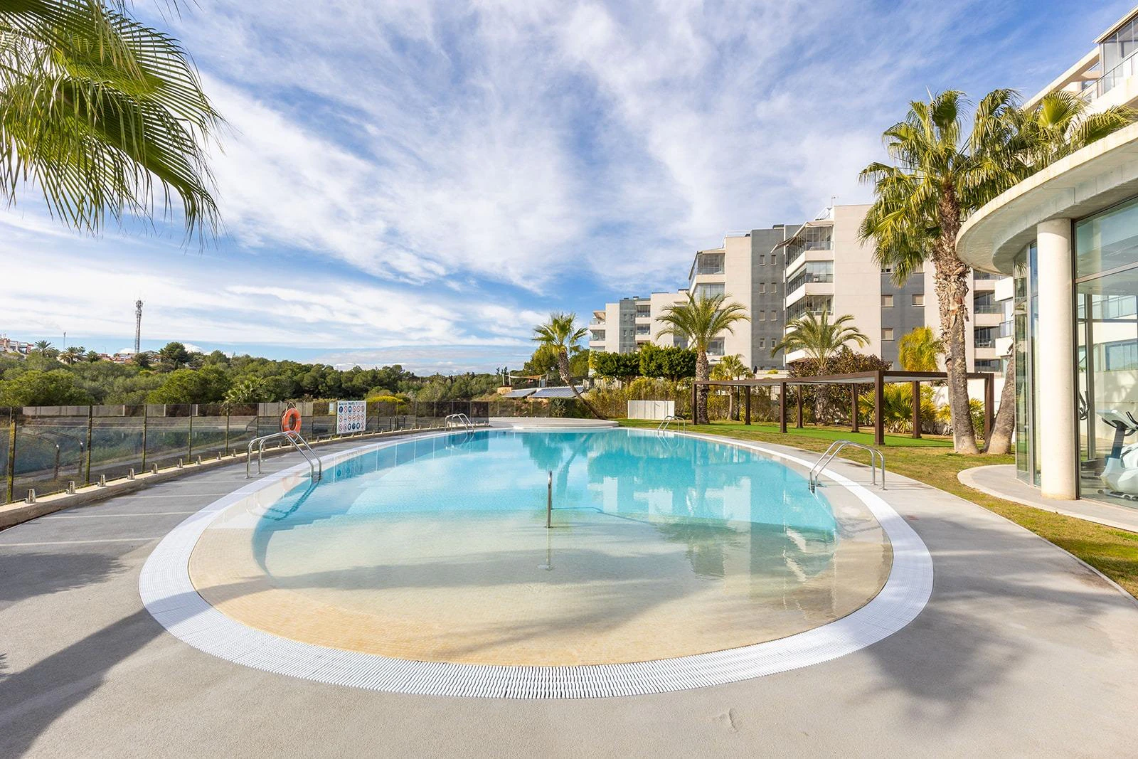 Resale opportunity with 3 bedrooms and 2 bathrooms