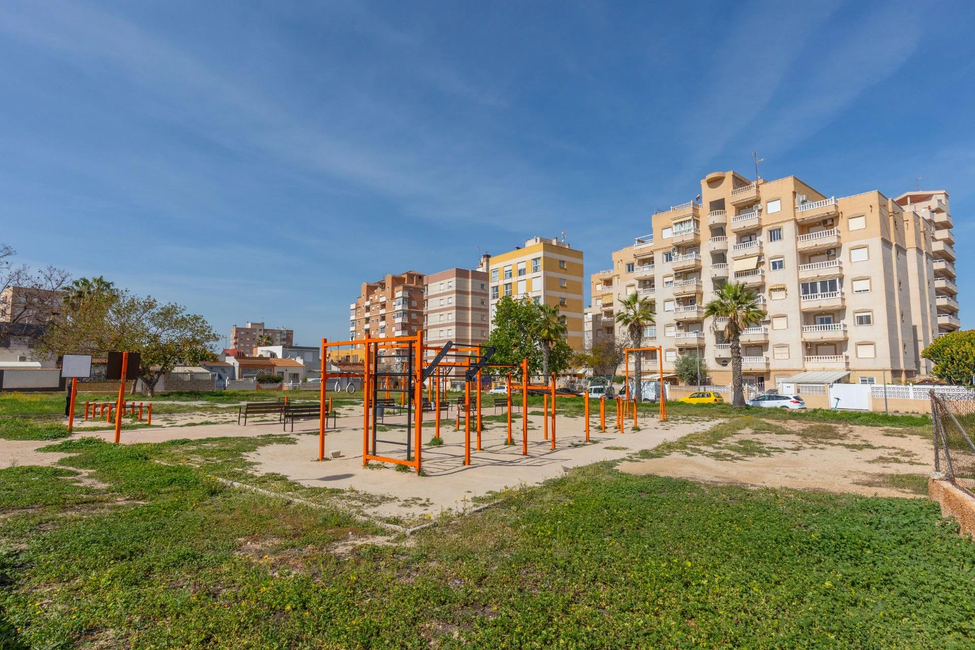Widok na wschód słońca i śródziemnomorska bryza w Nueva Torrevieja! 2 sypialnie + wspólny basen