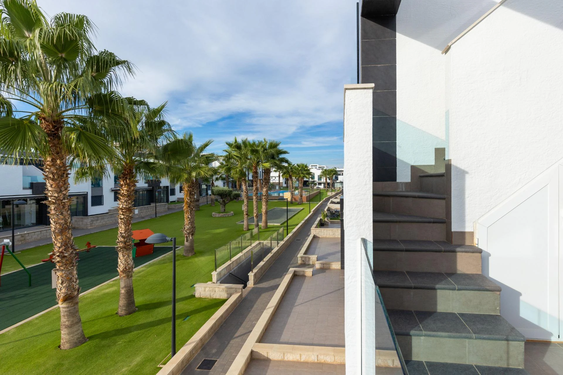 Bungalow na piętrze z prywatnym solarium – Oasis Beach 7, Punta Prima (Torrevieja)