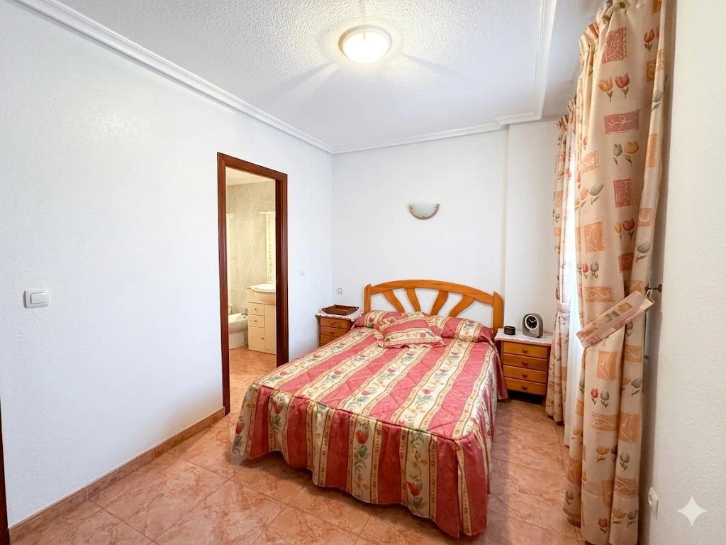Opportunity 3 bedrooms/2 bathrooms SOUTH Playa del Cura