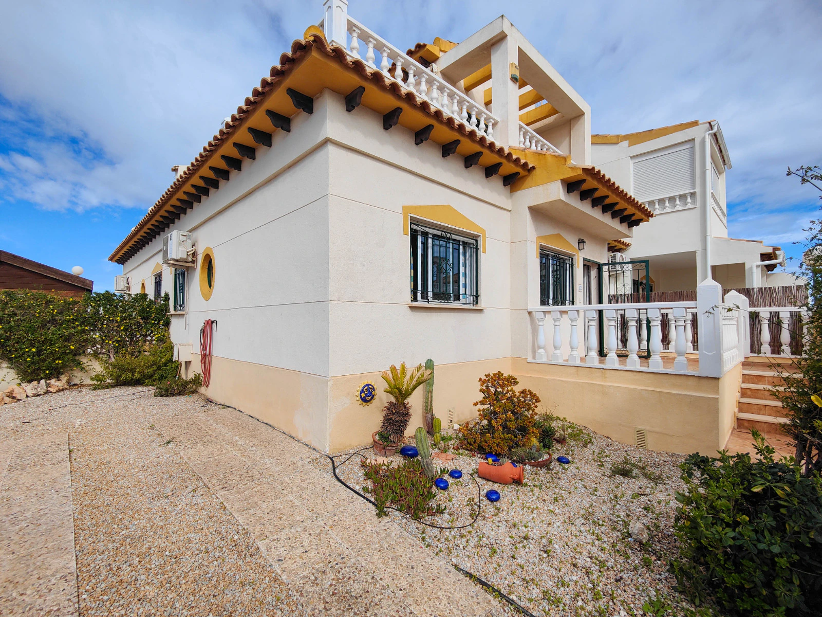 Dom bliźniaczy na sprzedaż w Orihuela Costa