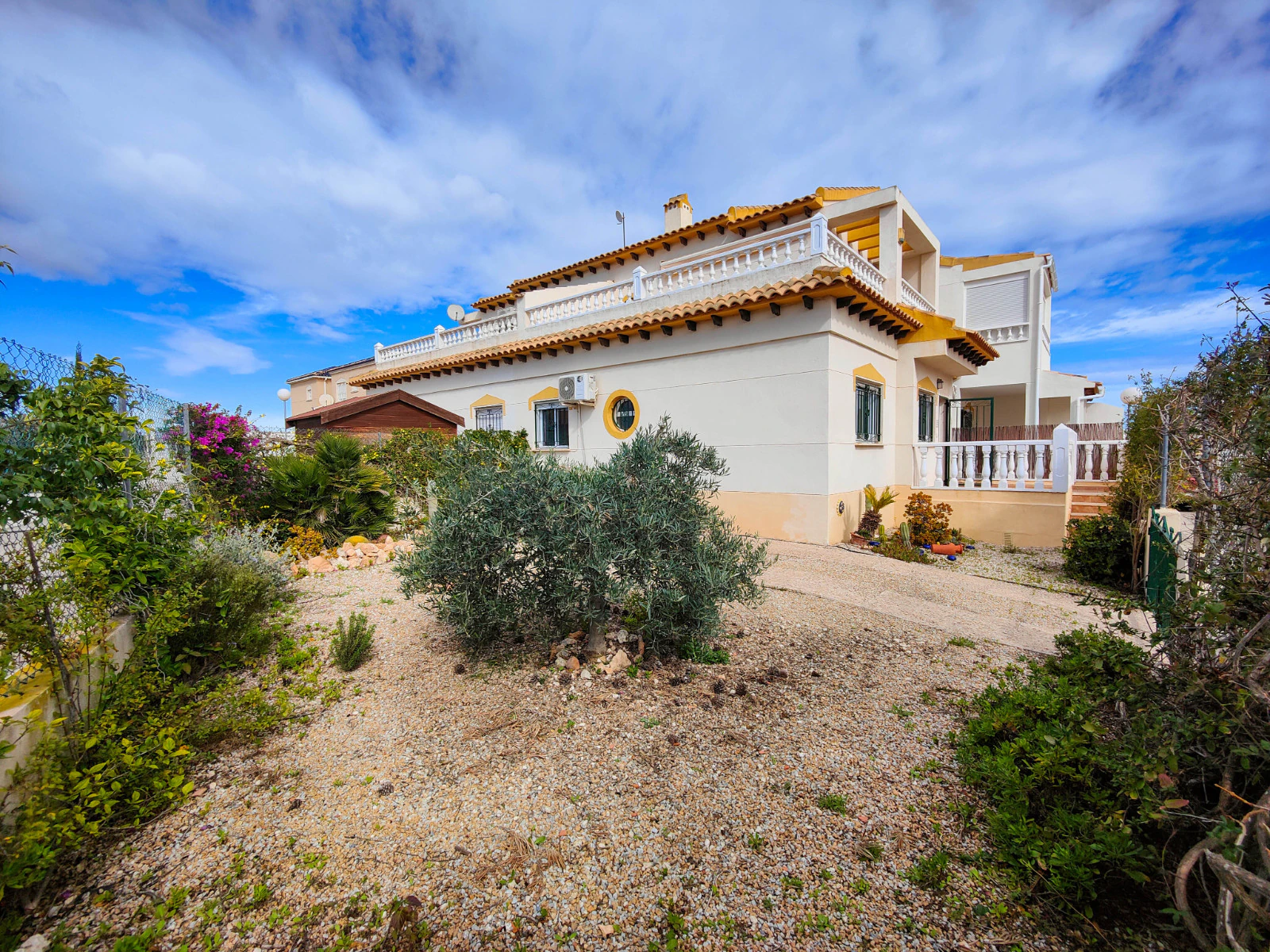 Dom bliźniaczy na sprzedaż w Orihuela Costa