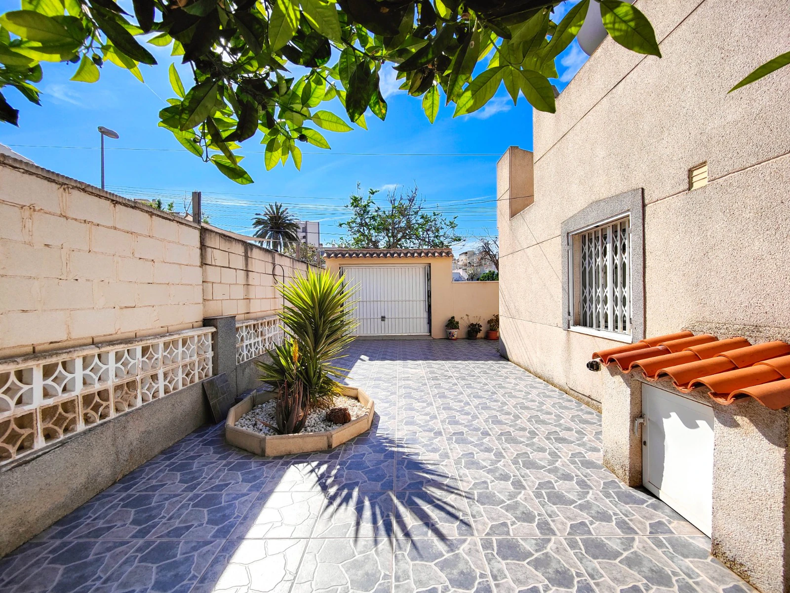 Dom bliźniaczy na sprzedaż w Torrevieja