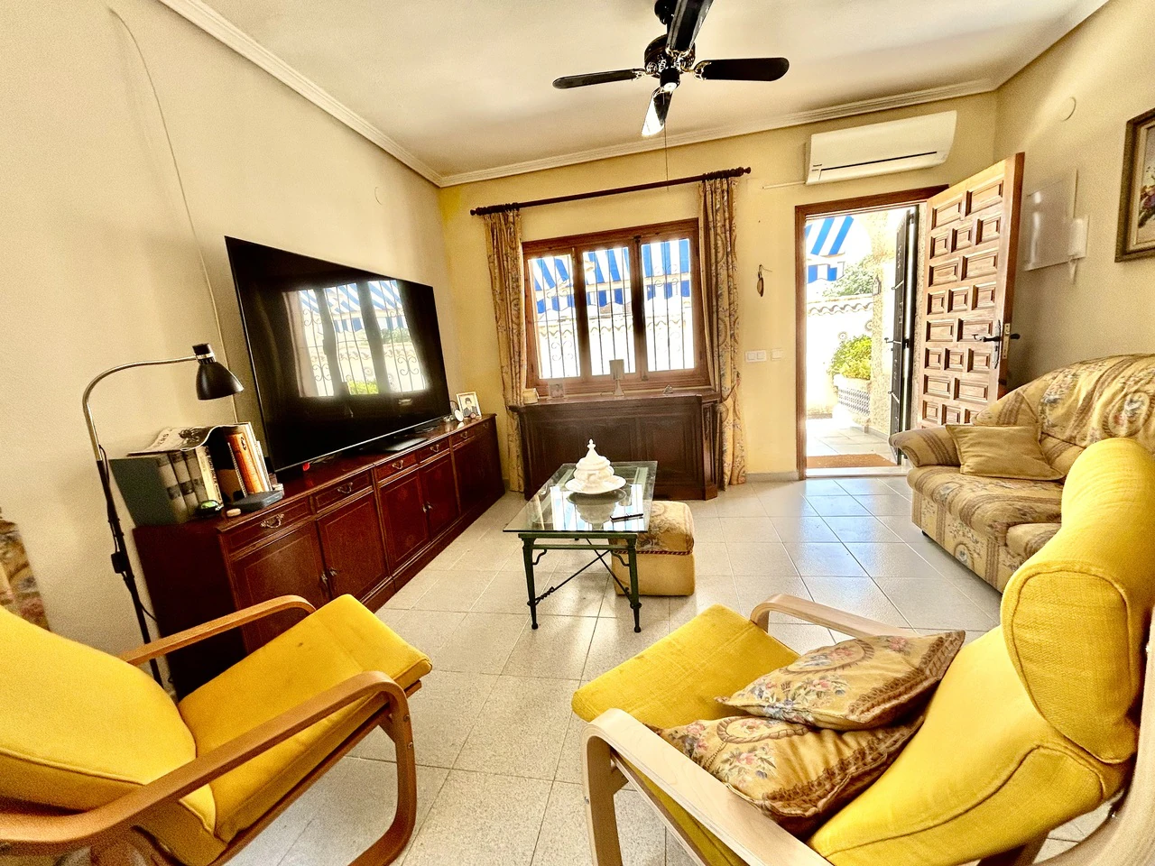 Villa for sale in La Zenia