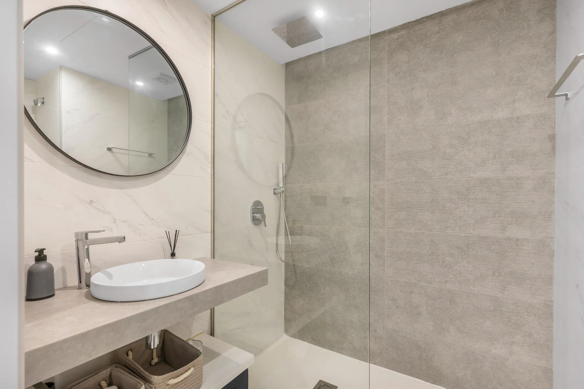 Bungalow na piętrze z prywatnym solarium – Oasis Beach 7, Punta Prima (Torrevieja)