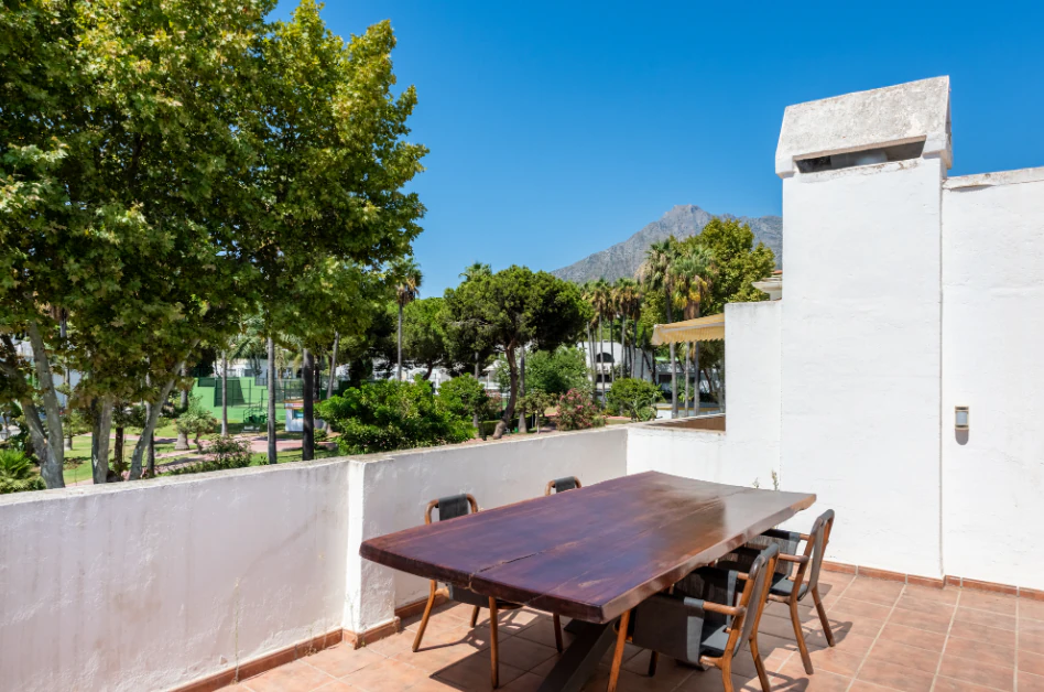 Dom bliźniaczy na sprzedaż w Marbella Golden Mile