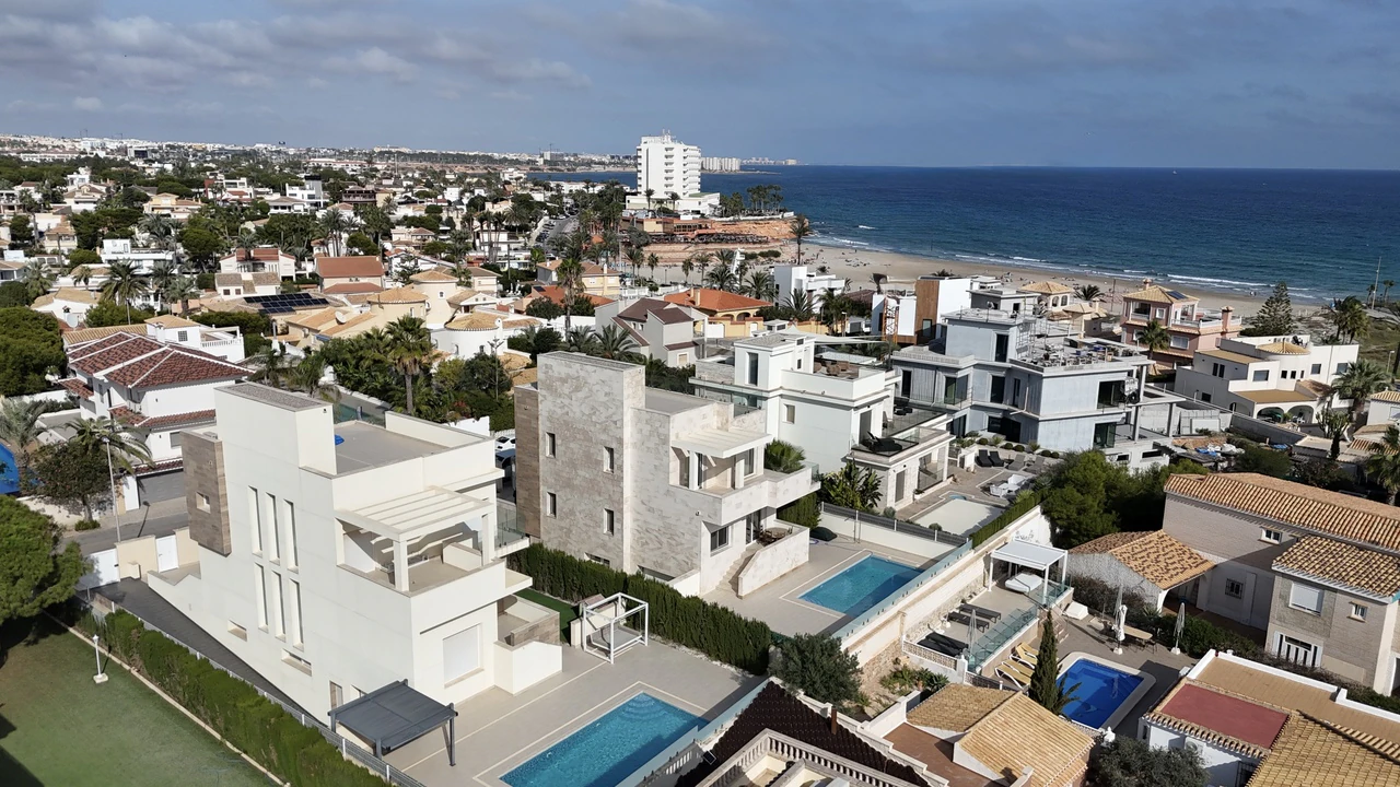 Villa for sale in La Zenia