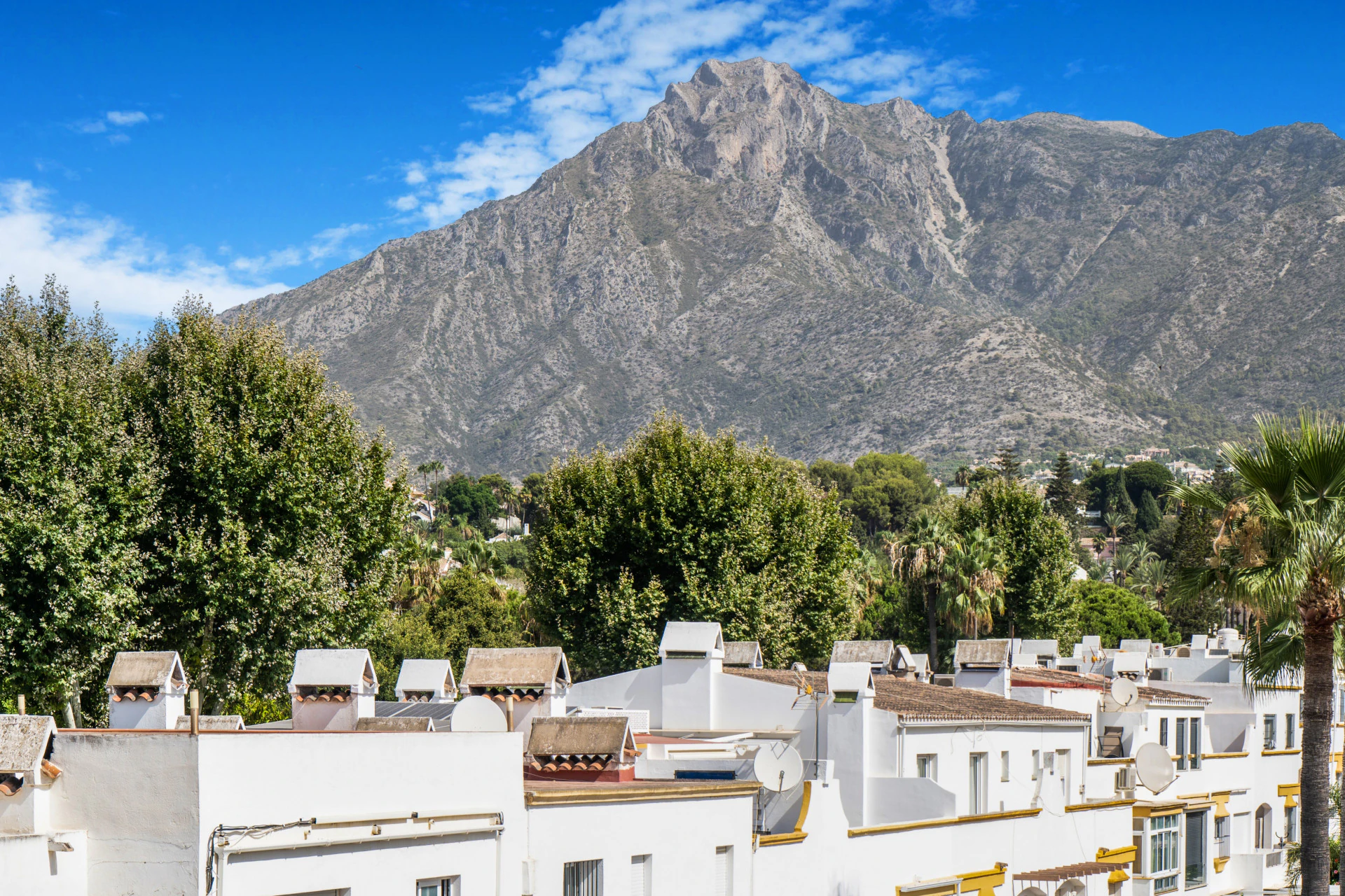 Dom bliźniaczy na sprzedaż w Marbella Golden Mile